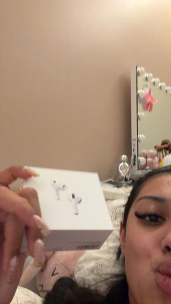 Kundebilde av Apple AirPods Pro Gen 3 med ladeetui